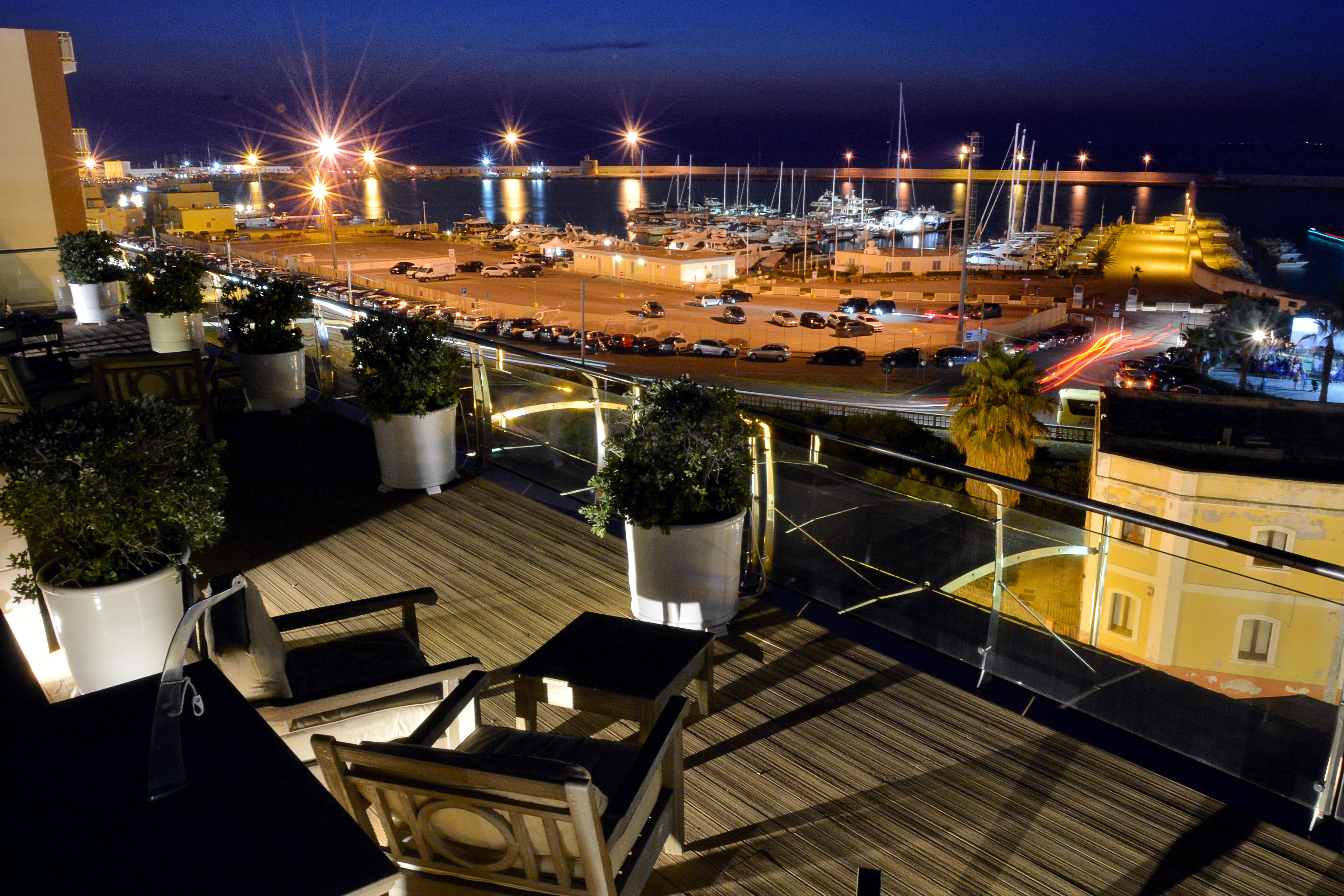 Palazzo Del Corso - Boutique Hotel Галиполи Екстериор снимка